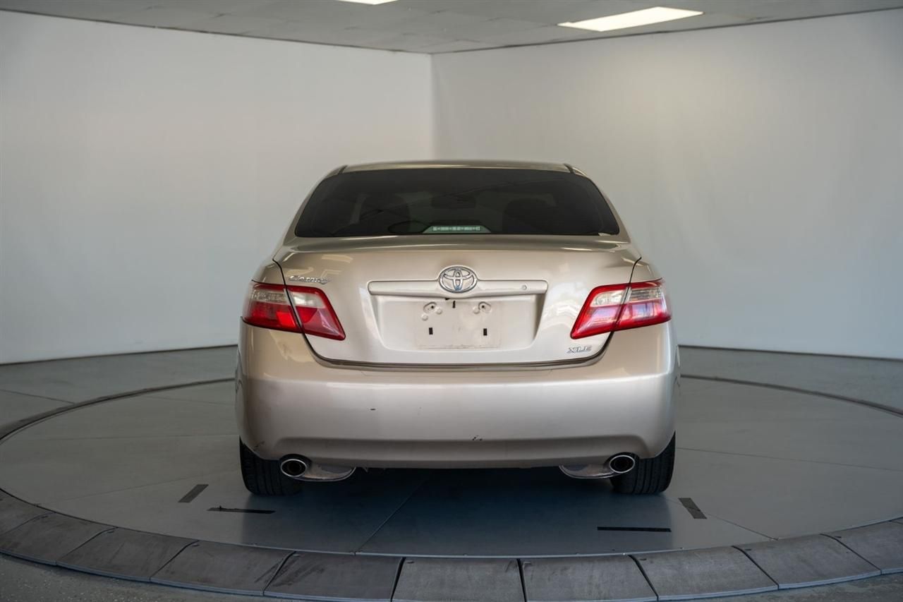 Main image 6
