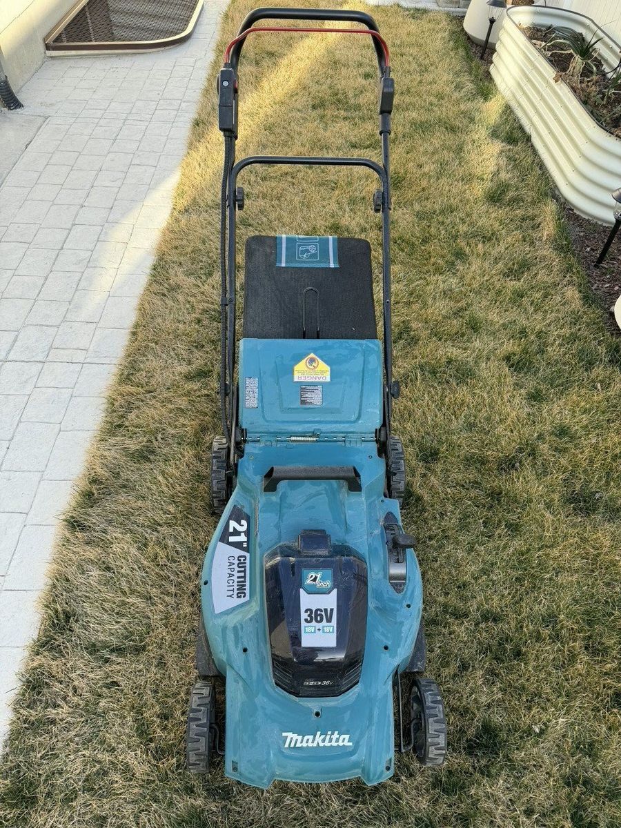 Makita Cordless Lawnmower 21"