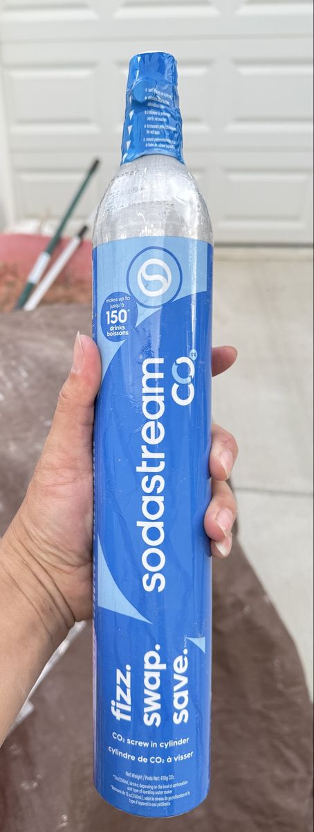 SodaStream 410g CO2 Screw-in Cylinder - Makes up to 150 Drinks - new