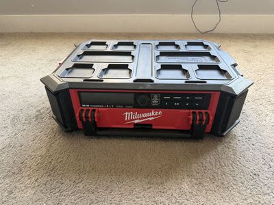 Milwaukee Pack Out Stereo