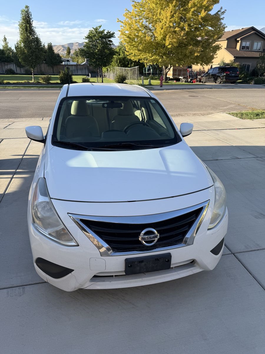 2015 Nissan Versa 