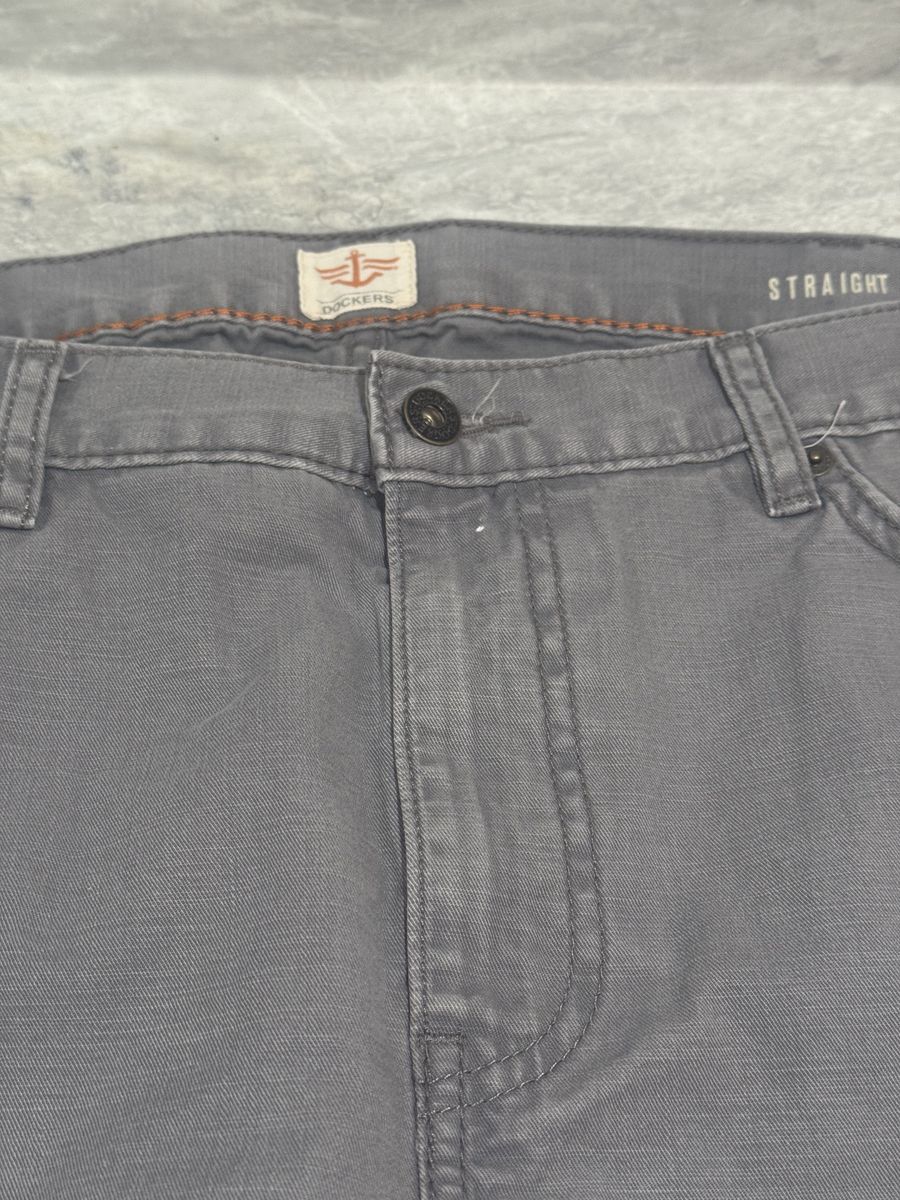 Dockers Men's Straight Fit Gray 100% Cotton Chino Pants - W40 L32