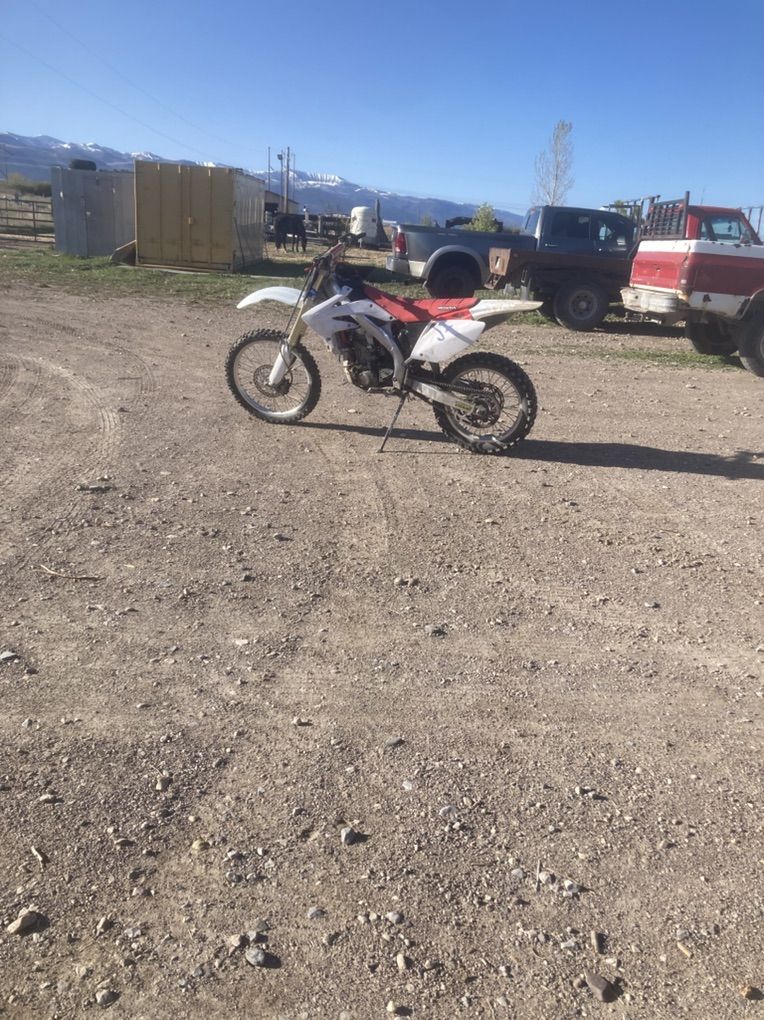2006 Crf 450r With A Parts Bike