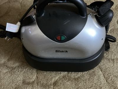 Shark Euro-Pro Professional Portable Steam Cleaner Model EP 923