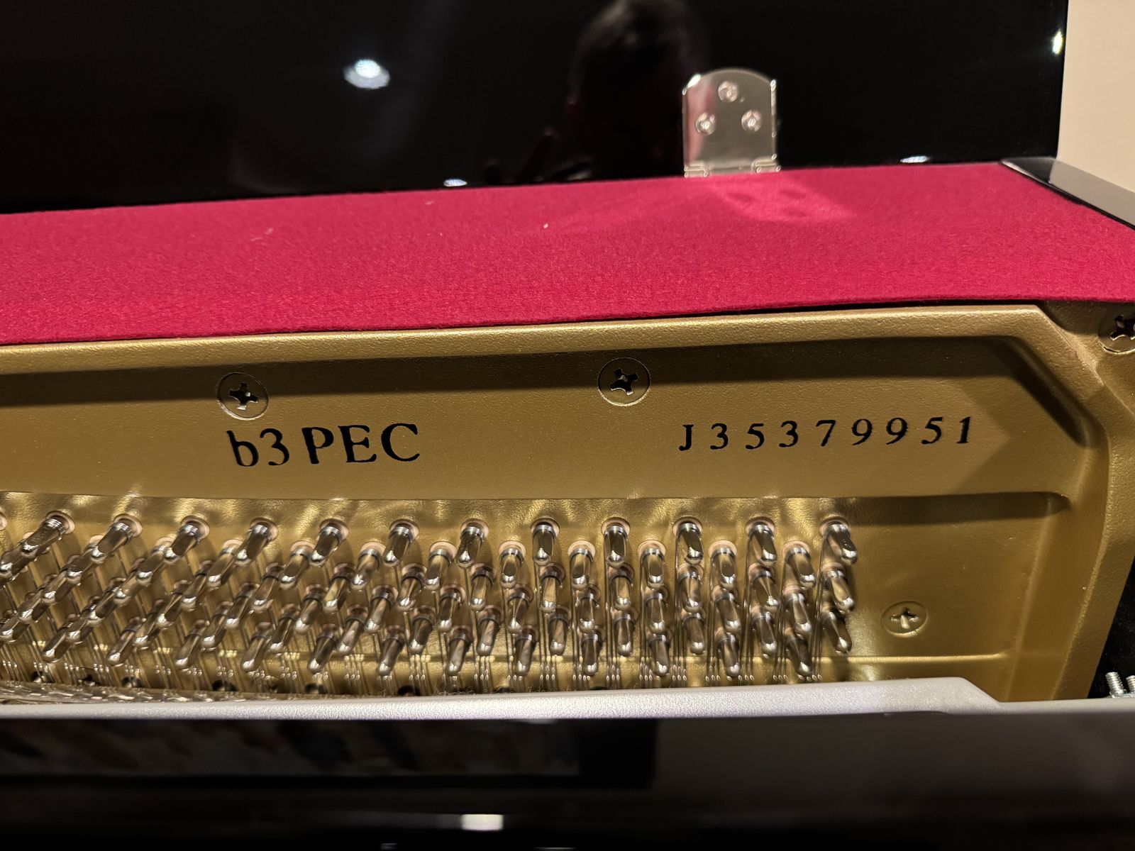 Yamaha Polished ebony Piano