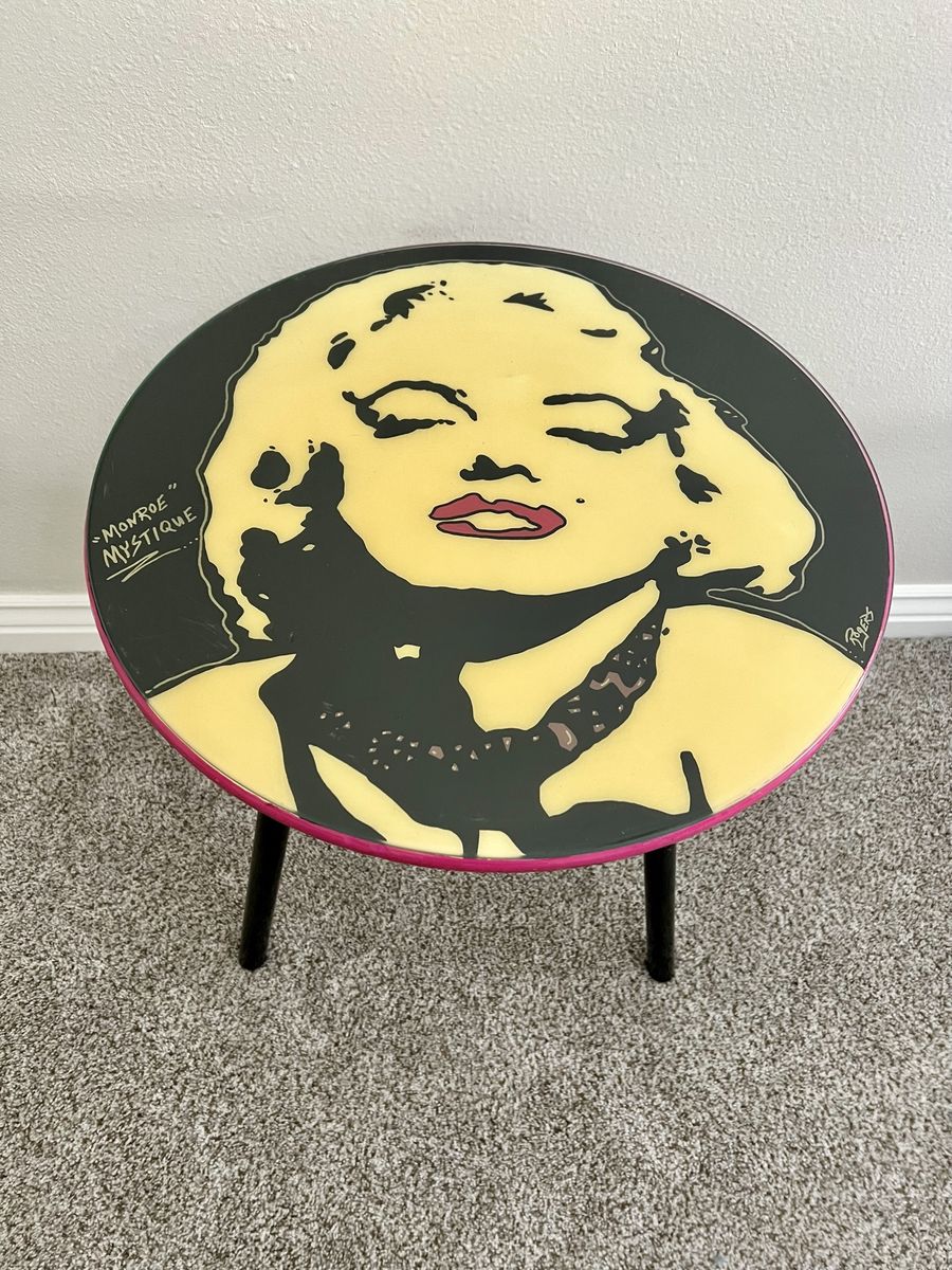 Hand-Painted Marilyn Monroe Accent Table – Original Artwork