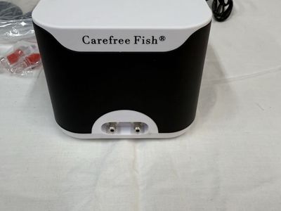 Carefree Quiet Dual Outlet Aquarium Air Pump