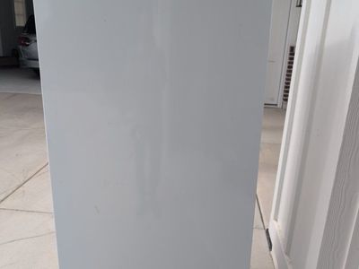 not working. Frigidaire Upright Freezer FFFU20F2VW0 White 20 cu. ft.