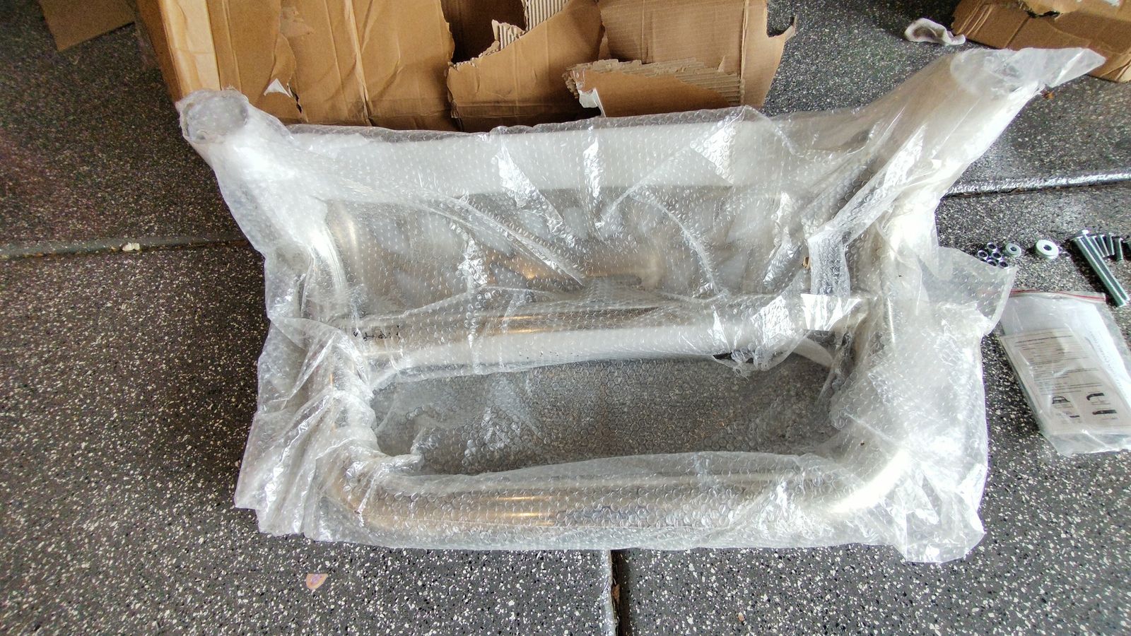 Main image 2