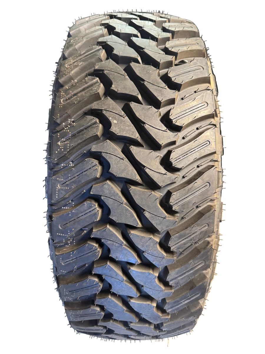 2 NOS ATTURO TRAIL BLADE M/T BSW LT 35 12.5 17 119Q 8PLY MUD TERRAIN TIRE TBMTLKFM2MB
