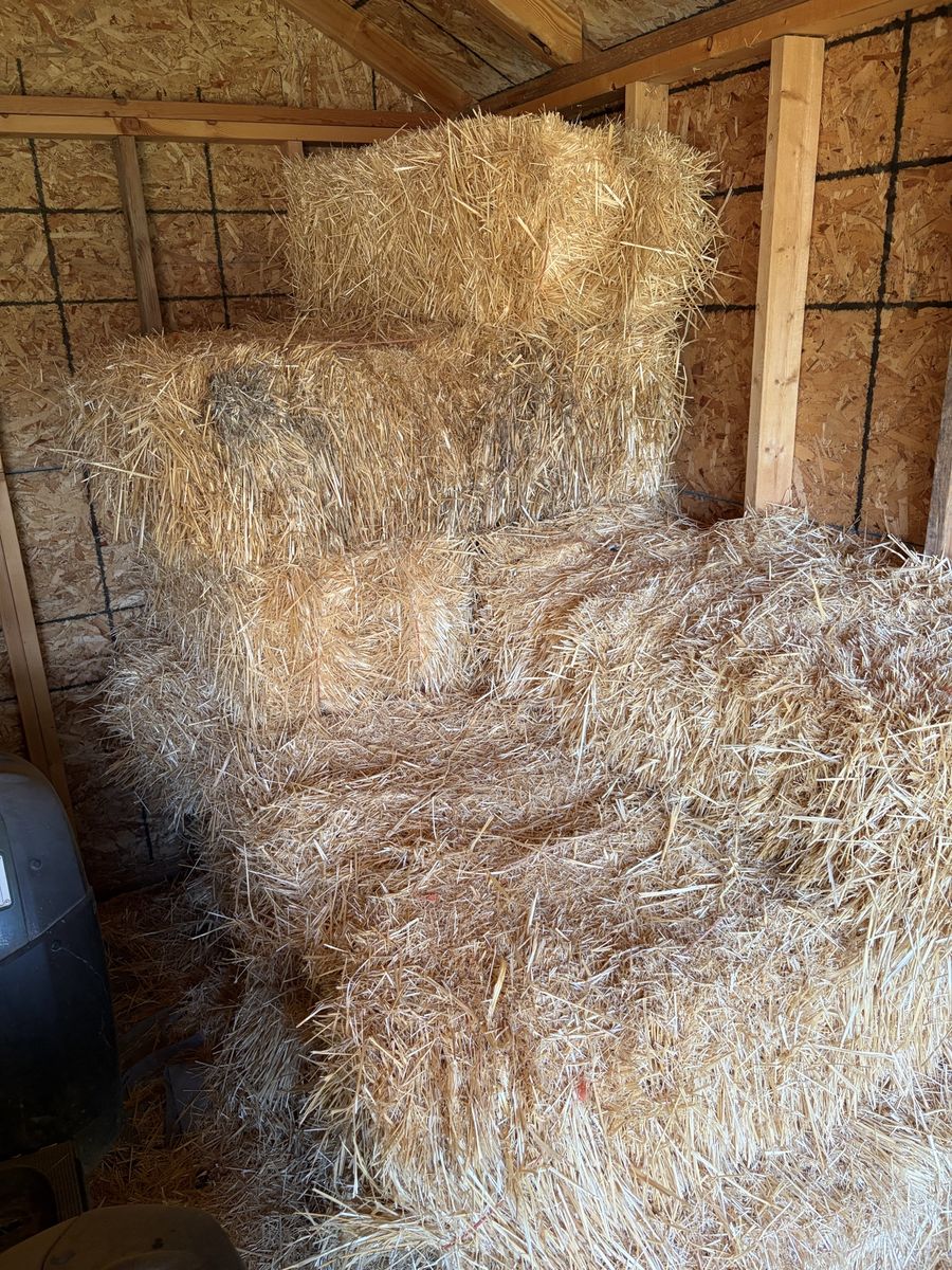 Small Bale Straw