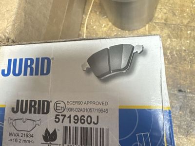 JURID 571960J ECE R90 Approved Brake Pads for BMW 3 Series E36/E46, Z3, Z4 & MG ZT/ZT-T, Rover 75