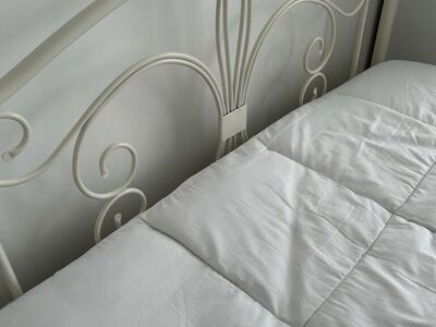 White Full/Double Metal Bed Frame