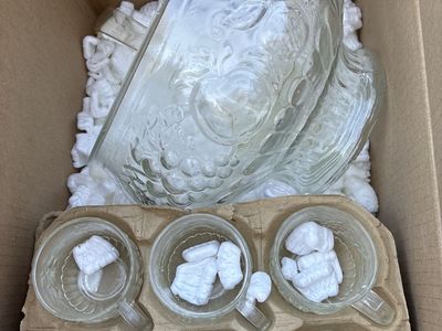 Punch Bowl, Ladel 12 Cups