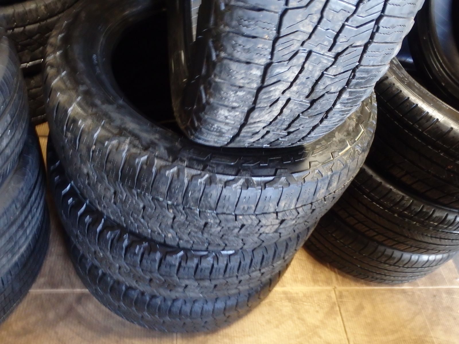 225/60R18 FALKEN WILD PEAK TRAIL A/T SET OF USED TIRES