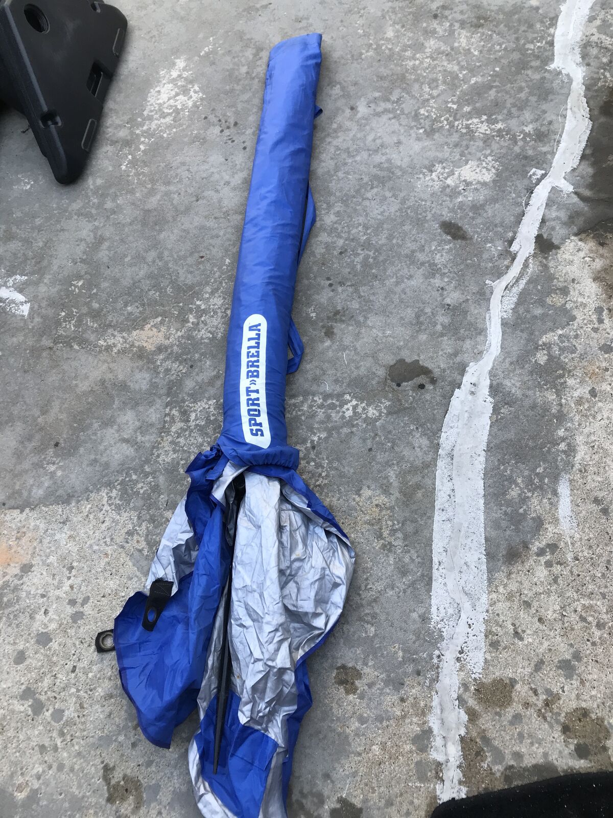 Sport Brella premier xl 10 foot umbrella with pole and Ground gromments