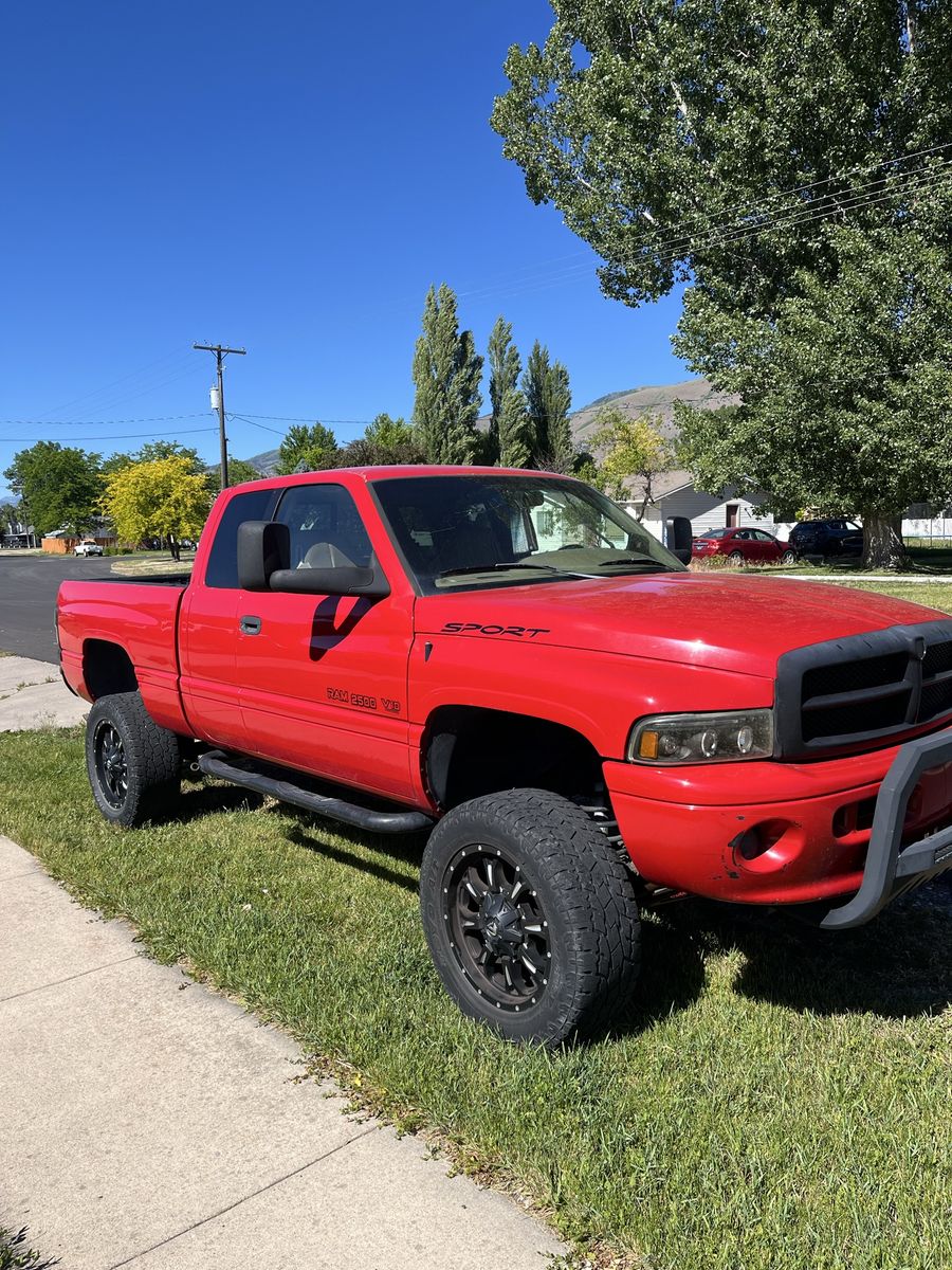 1999 Dodge Ram 2500 Laramie