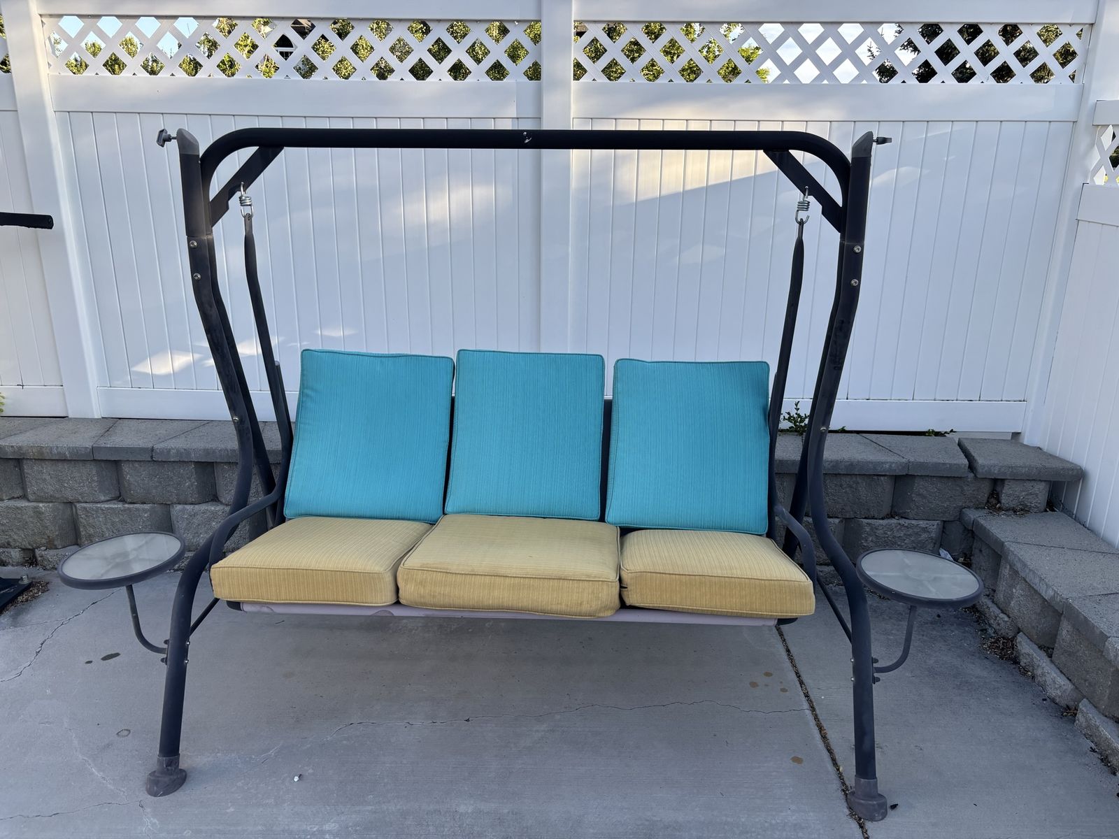 Outdoor 3-Seater Patio Swing with Side Tables - Sturdy Metal Frame, Weather-Resistant Cushions