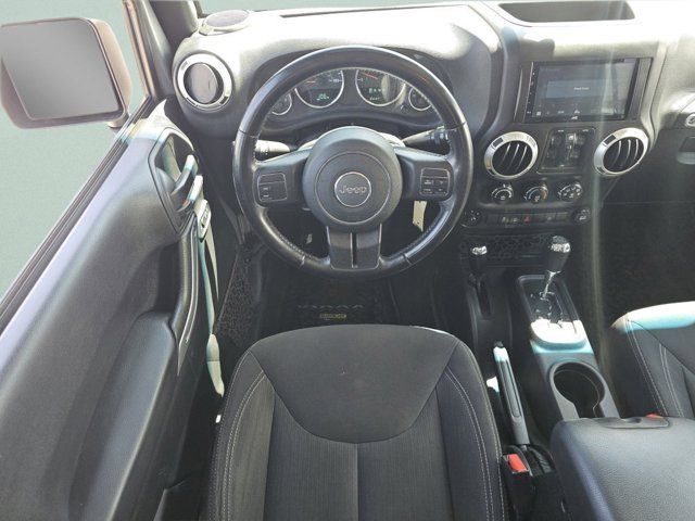 Main image 4
