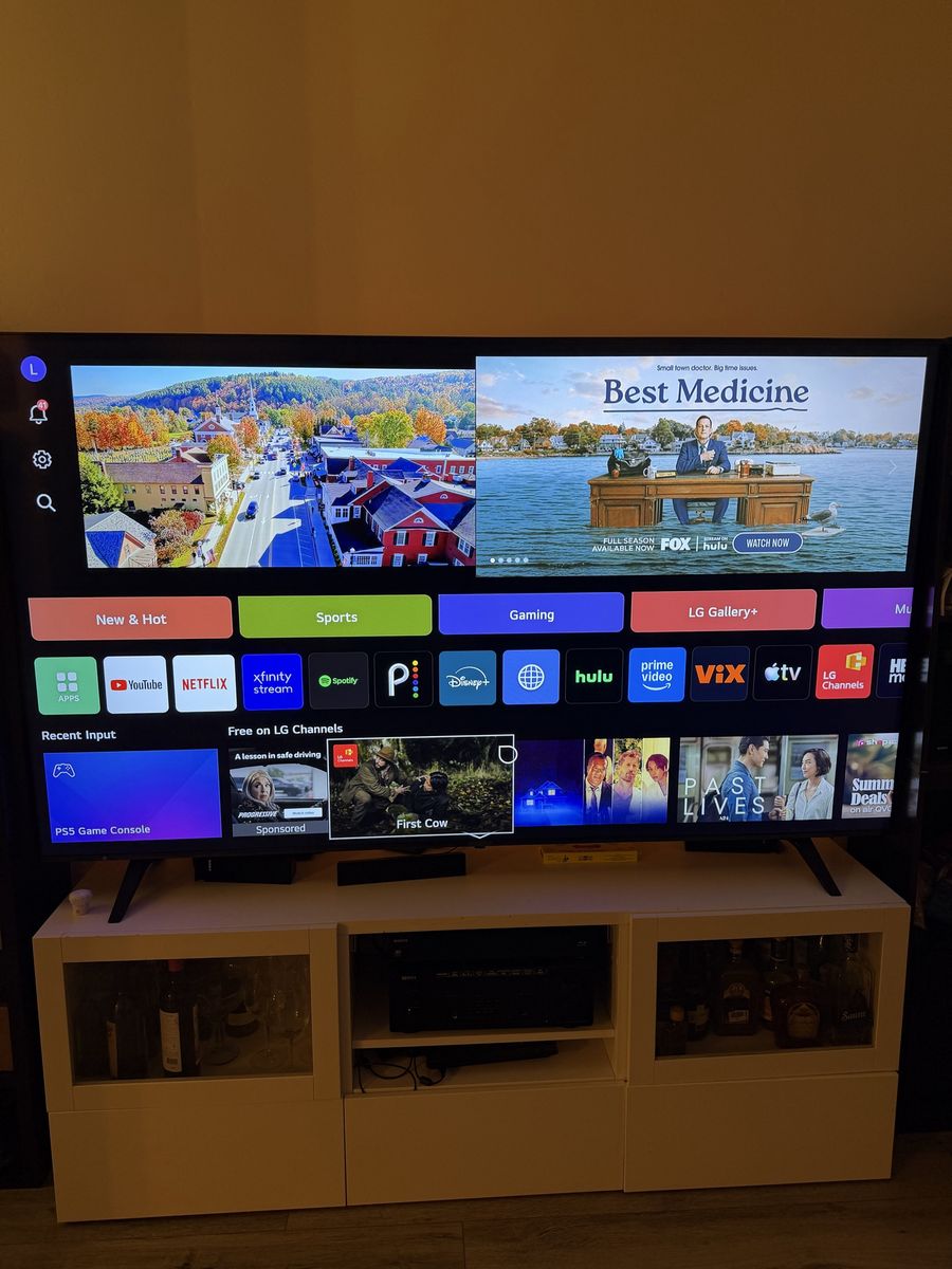 LG 86UR7800PUA 86" 4K UHD Smart webOS TV - Excellent Condition