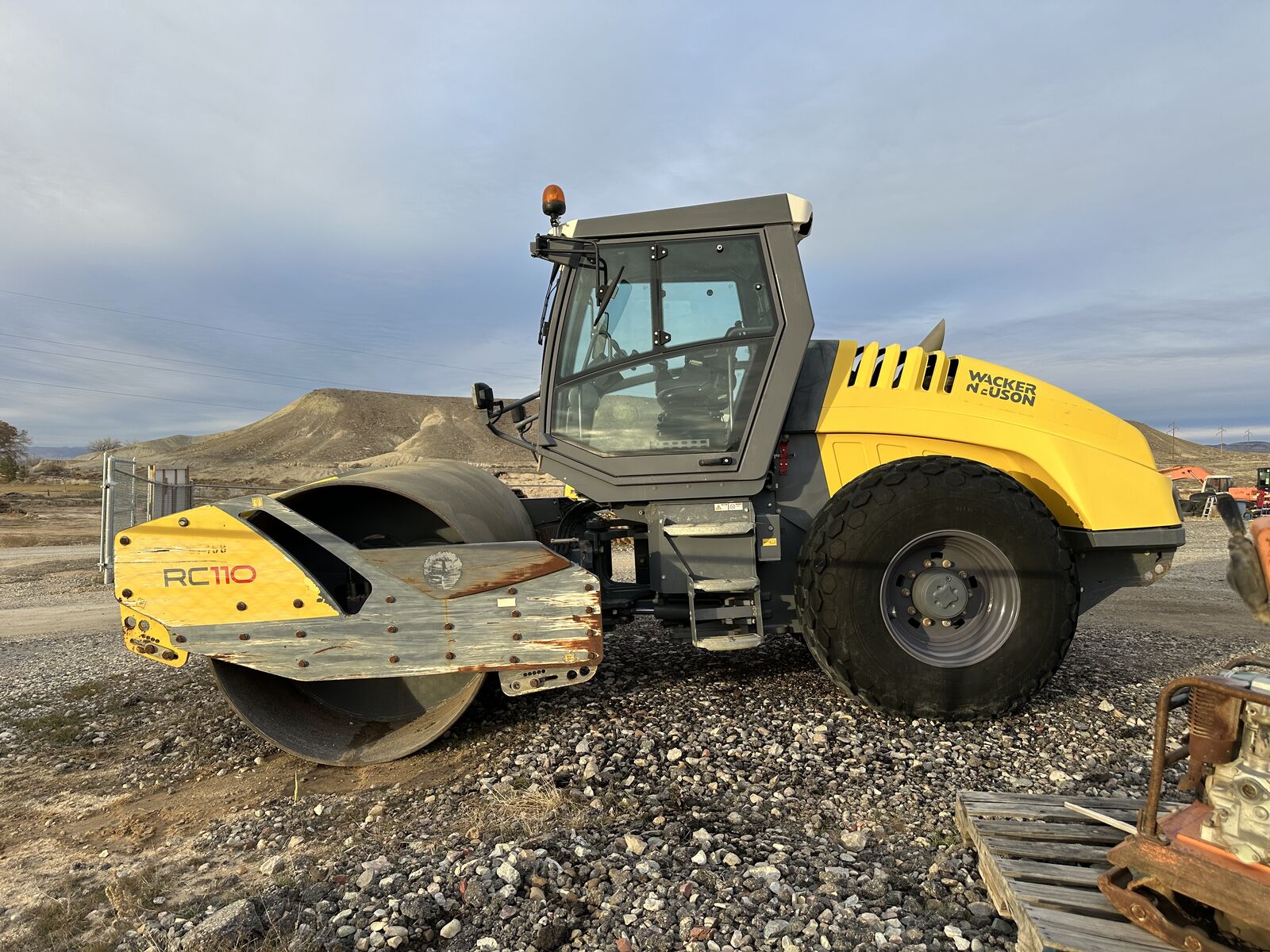 2019 Wacker (Hamm) RC110 84” Compactor