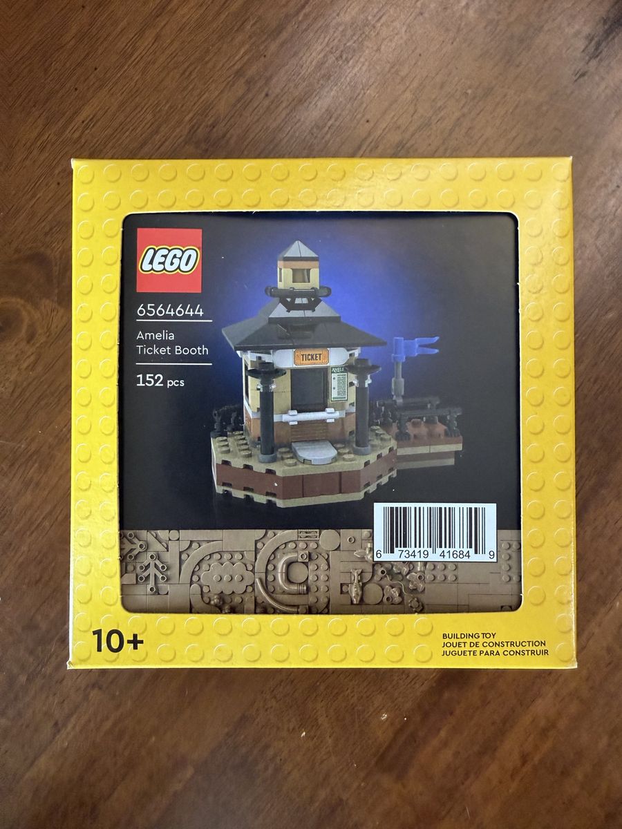 Lego Amelia Ticket Booth