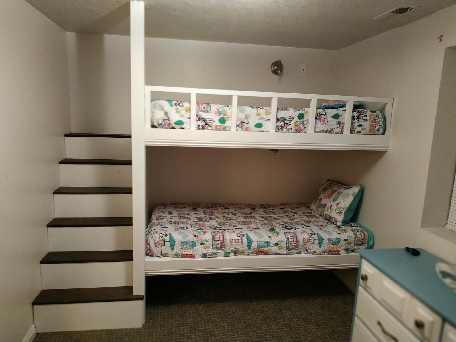 Bunk Bed. Floating Bed. Built-in bed.