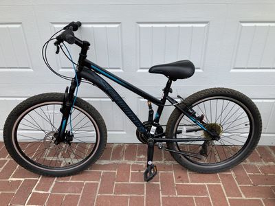Schwinn Sidewinder kids mountain bike 24” wheel