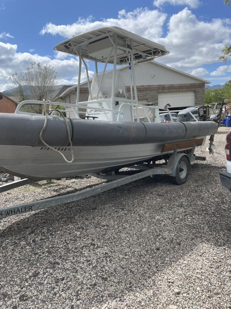 boston whaler  impact boat with twin yamaha
