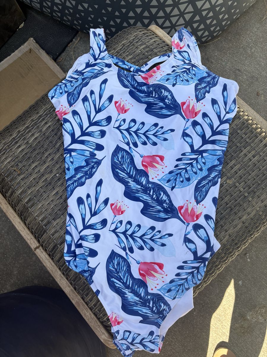 Women’s White & Blue Floral One-Piece Swimsuit - XL/2XL