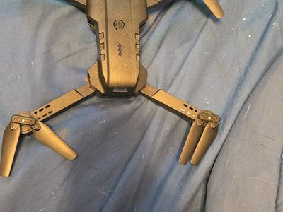 Folding RC drone