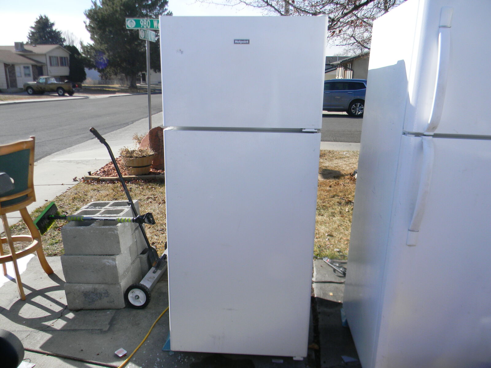 working refrigerator