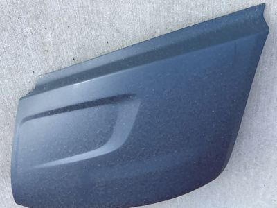 17-22 international left bumper cover LT625
