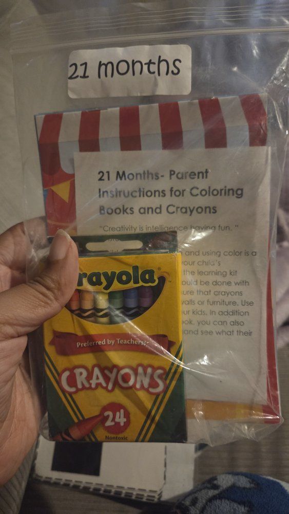 Crayola Dino-Mite! Coloring Book & Crayons (24-Pack) for 21 Months+