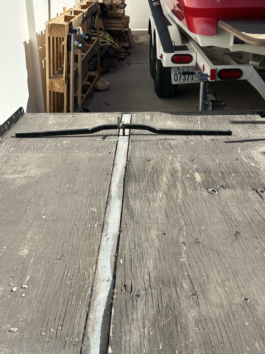 Main image 6