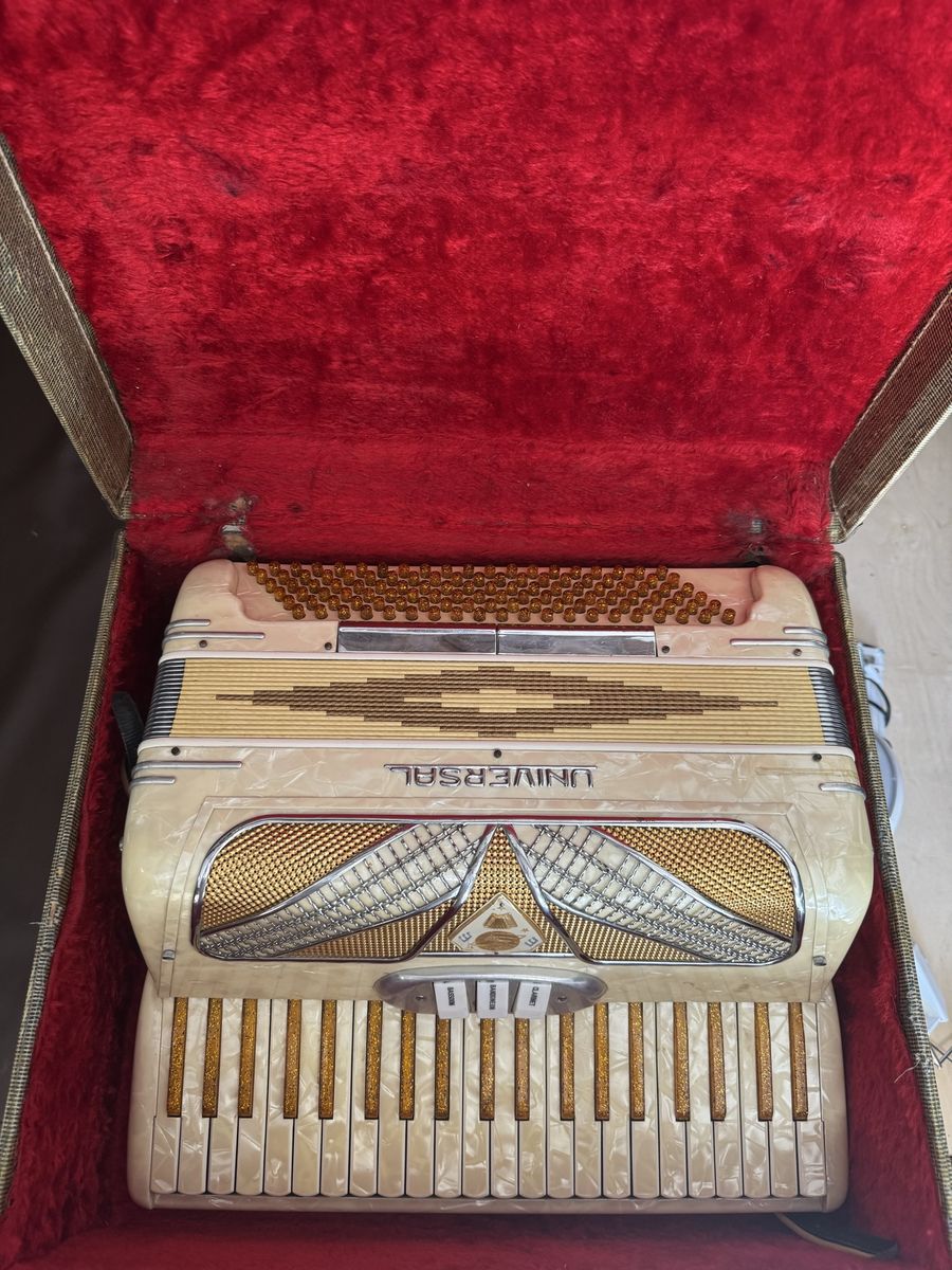 BYU class trade: Universal Accordion!