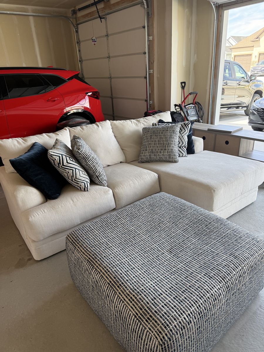 Modern Cream Sofa with Chaise + Matching Ottoman + 6 Pillows - Excellent Condition