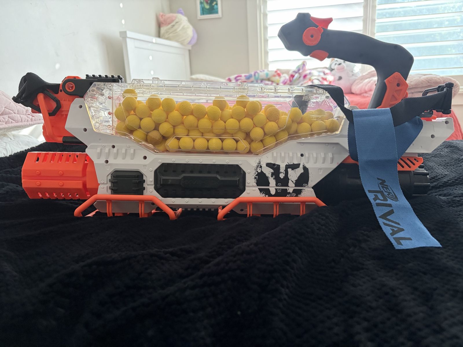 Nerf Rival Nemesis MXVII-10K Blaster with 100+ Rounds and Rechargeable Battery - Excellent Condition