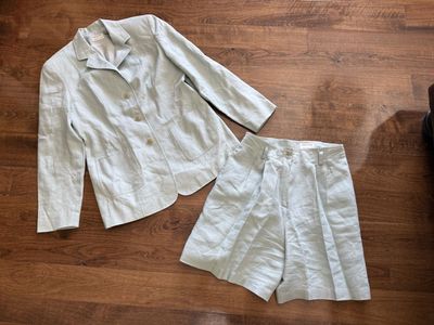 Vintage Preview collection brand 100% linen short suit set size 8 (fits like a 4