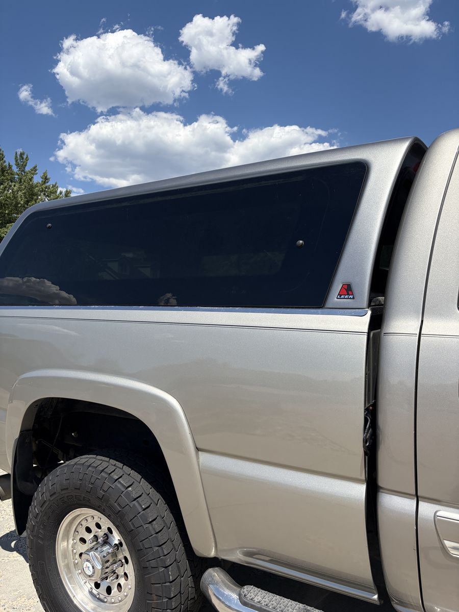 LEER Truck Shell / Topper for 2001–2007 Chevy/GMC 6.5 Bed -