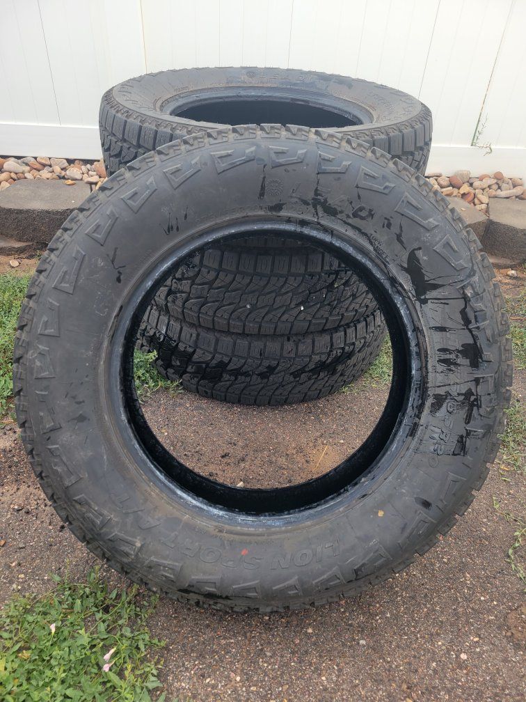 Set of 4 Leao Lion Sport A/T Tires 275/65R20 LT Load Range E 10PR