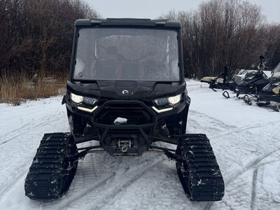 2024 Can-Am Defender Lone Star
