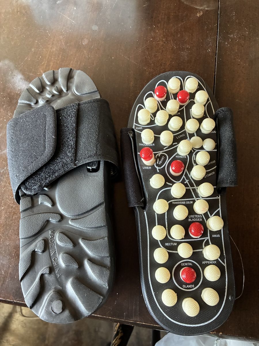 Acupressure Foot Massage Sandals Reflexology Slippers, women’s size 9, men’s size 7.5, new