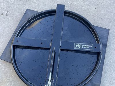 PIG Latching Drum Lid - Heavy Duty Black Steel - Spill Containment Solution
