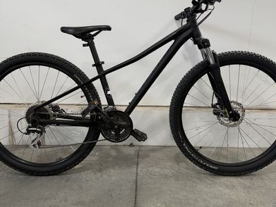 Specialized Pitch Mountain Bike (Men's size Small)
