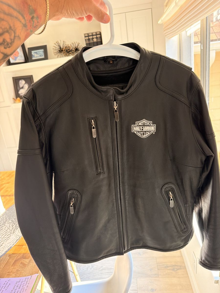Women's Vintage Harley-Davidson heavy Leather  Jacket– Size M (Made in USA)