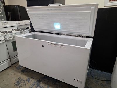 Ge chest freezer 15.7 c.f