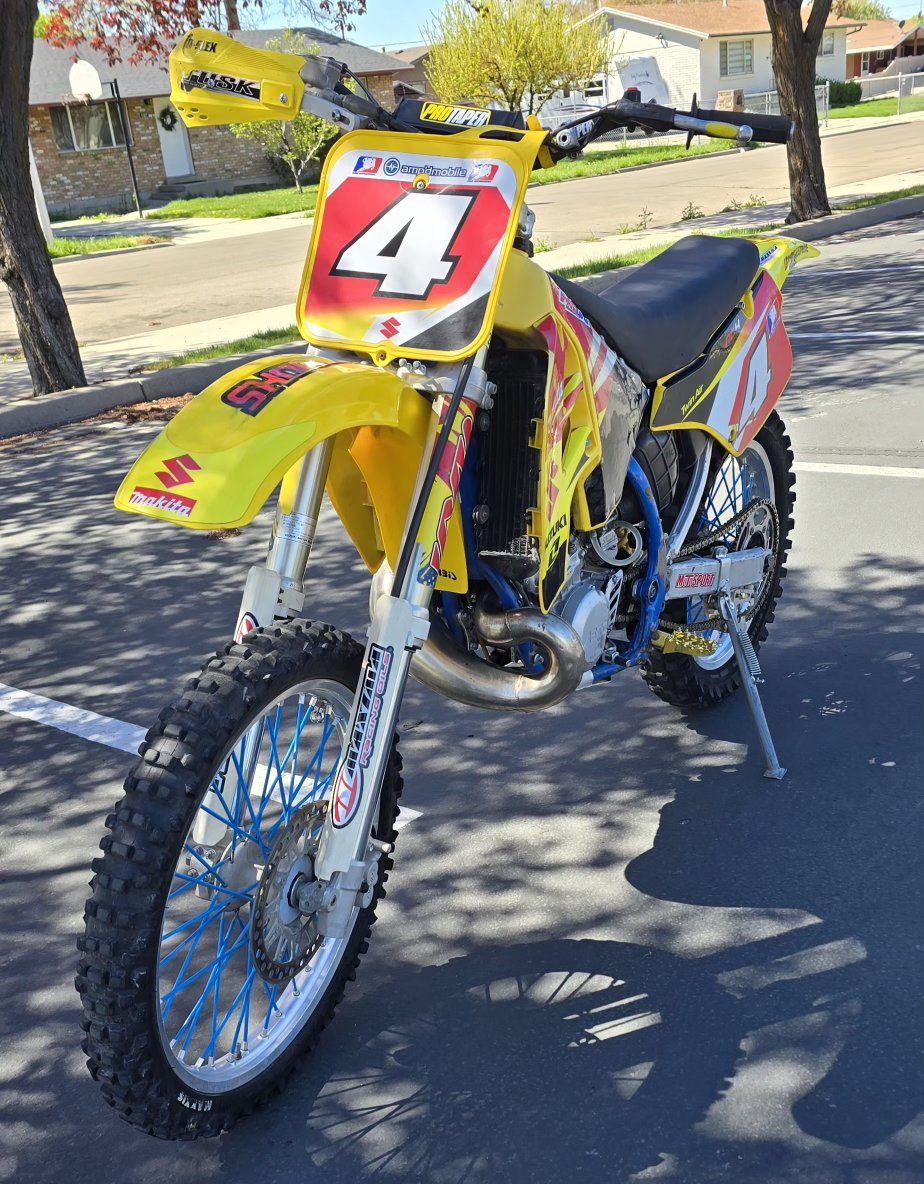 1990 Suzuki RM250 (Two-Stroke Motocross)