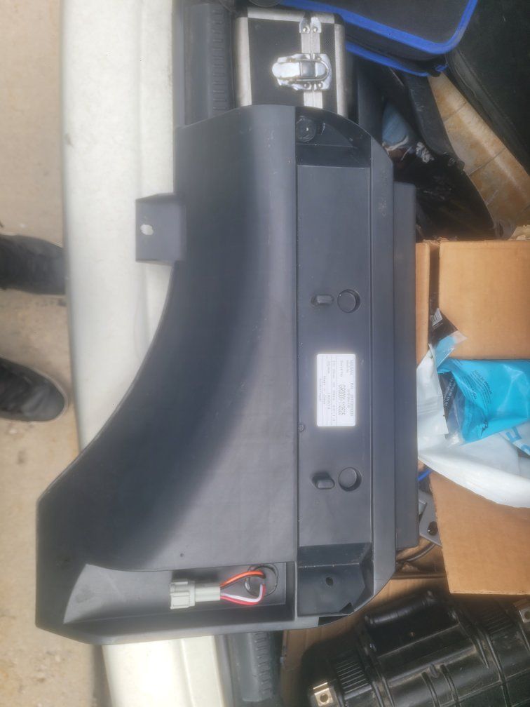 Main image 4