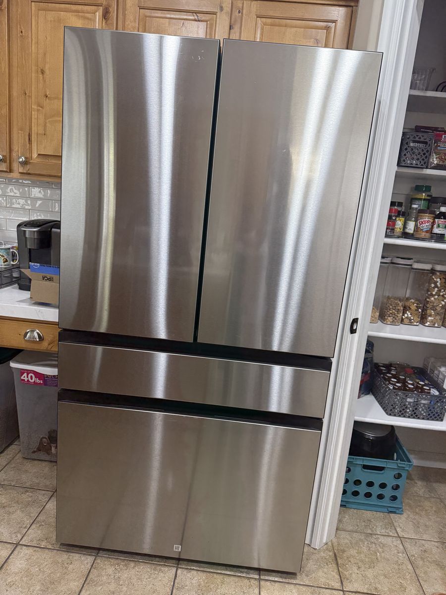 Samsung Stainless Steel French Door Refrigerator with Beverage Center